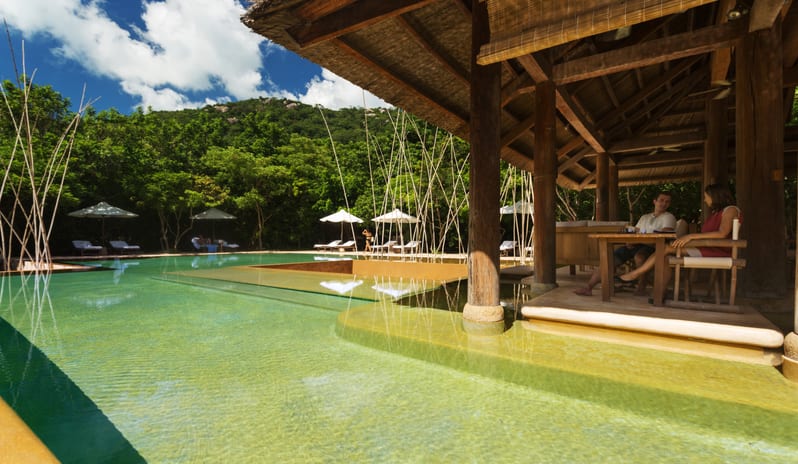 Six Senses Ninh Van Bay-Dining by the Pool 1_788